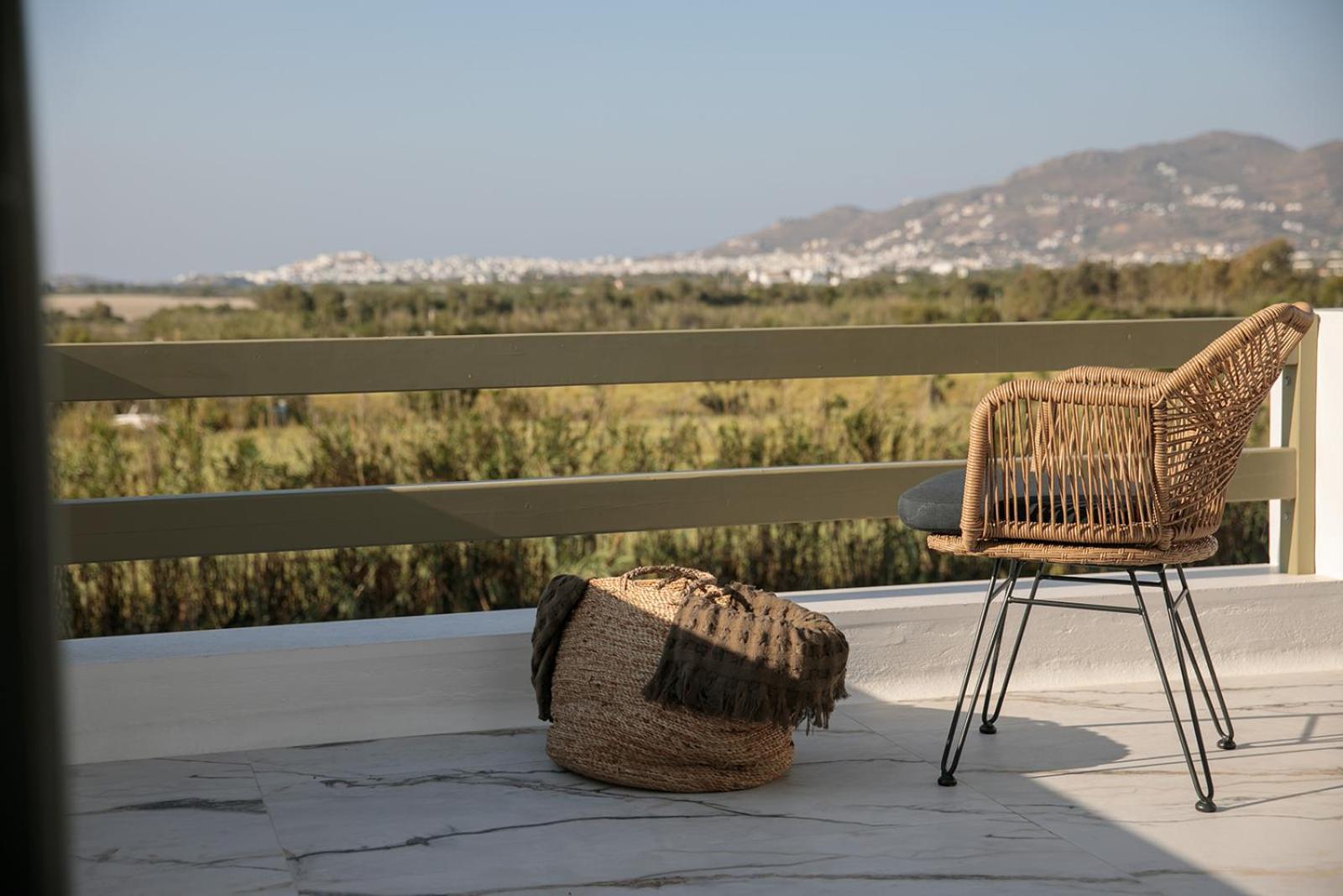 Villa Naxian Life *